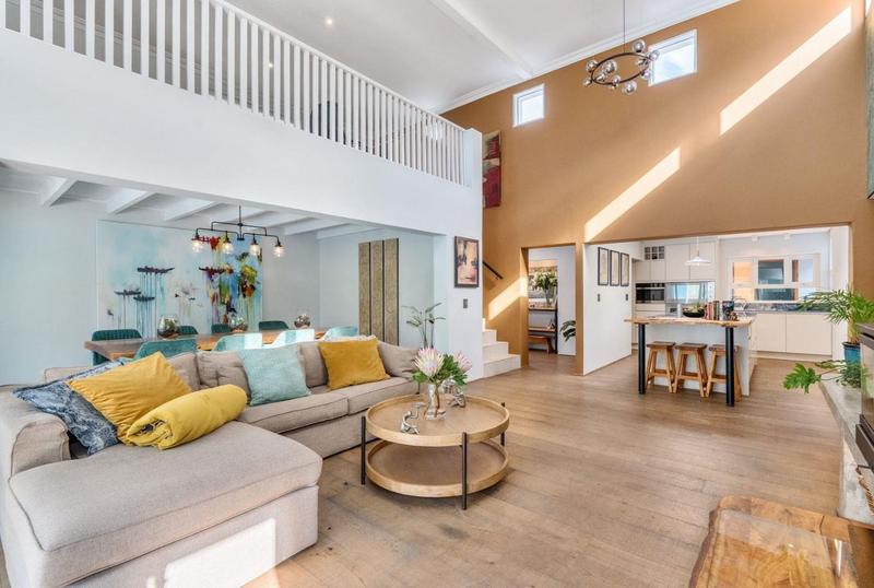 5 Bedroom Property for Sale in Hout Bay Western Cape